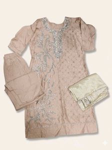 Elegant Cream Dupatta with Embellishments