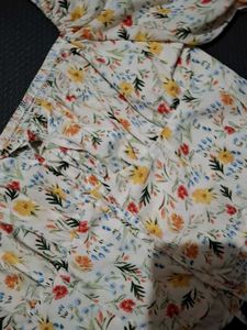 Floral Puff Sleeve Top
