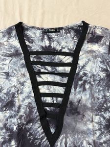 Stylish Tie-Dye V-Neck Top