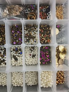 Kundan Stones