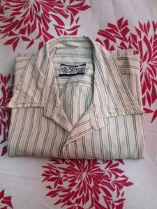 Men's Plaid Button-Up Shirts
