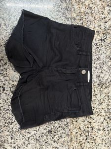 h&amp;m black shorts