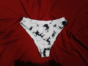 🇳🇿💫🎀Tie-Dye Bikini Bottom