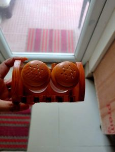 Salt & Pepper Shakers Set