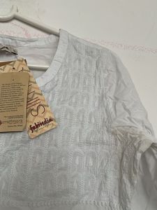 Elegant White Chikankari Kurta