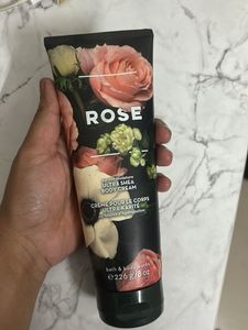 Bath &amp; Body Works Rose Cream