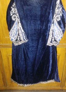 Embroidered Blue Velvet Kurta set