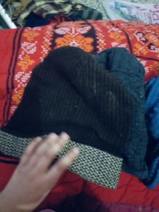 2 Pc Cap Set