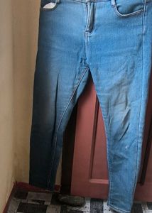 Classic Light Wash Straight Leg Jeans