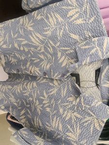 Chic Textured Leaf Print Shirt
