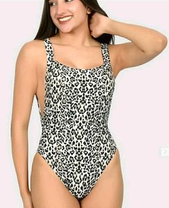 Tiger Print Women's Short Sleeve Bodysuit