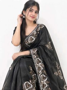 Elegant Black Saree with Heart Motifs