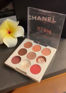 Glow Eyeshadow Palette