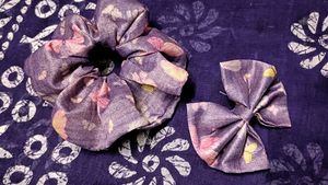 Scrunchie & Bow Set