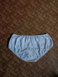Comfortable White Briefs with Lace Detail