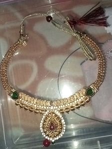 Elegant Gold-Toned Necklace