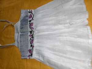 Elegant White Lehenga Choli with Floral Design