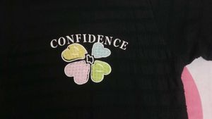 Chic Black "Confidence" Graphic T-Shirt
