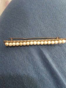 Vintage faux Pearl Brooch Pin