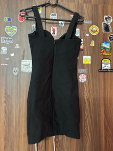 Chic Black Bodycon Party Dress