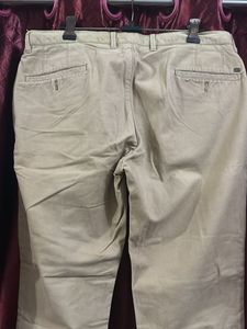 Men's Classic Khaki Chinos