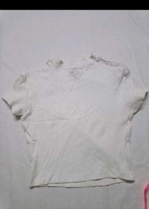 4 Trendy Women's Tops