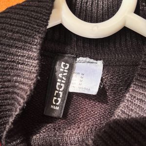 H&amp;M Cozy Mock Neck Cropped Sweater