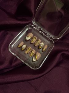 Elegant Rose Press-On Nails