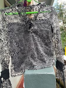 Elegant Black Lace Long Sleeve Blouse