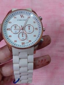 V9 Collection White Watch