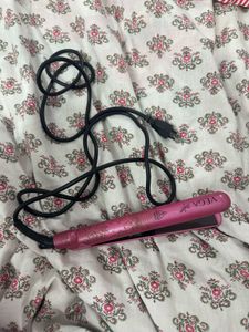 Vega Hair Straightener