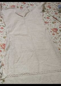 Elegant White Chikankari Kurta