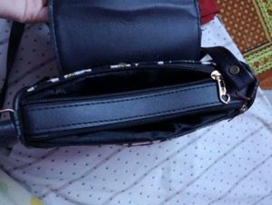 Stylish patterned handbag