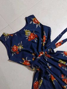 - Set of 3
