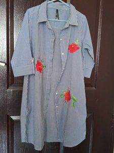 Striped Kurta with Floral Embroidery