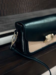 Chic Black &amp; Tan Crossbody Bag