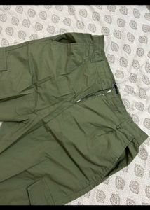 People green cargo joggers with 4 pockets