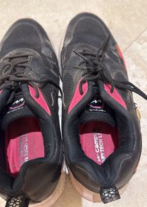 Campus Black &amp; Pink Sneakers