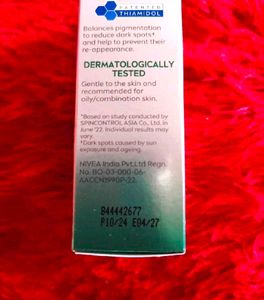 NIVEA Luminous Even Glow Oil Control Face Serum wi