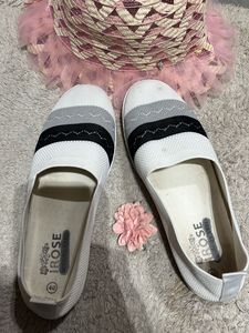 Like New IROSE Slip-on Sneakers👌💜