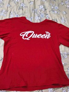 Red Queen Graphic T-Shirt
