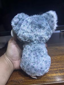 Ty kola plushie with sparkling eyes