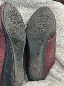 Men's Maroon Jutti Shoes