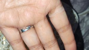 Bow Design Ring