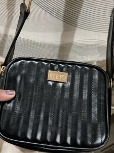Kleio Sling Bag