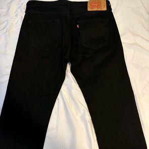 LEVIS BLACK JEANS XL SIZE