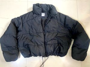 Black Puffer Jacket warm and good fit