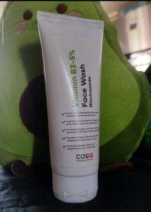 COSIQ Vitamin B3-5% Face Wash - FREE DELIVERY