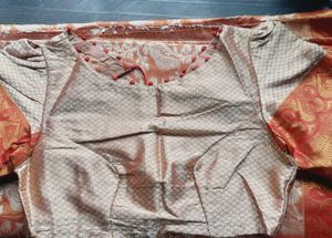 Kanjeevaram Style Silk Saree With Blouse