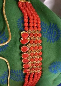 Necklace choker &amp; earrings Jewellery set..